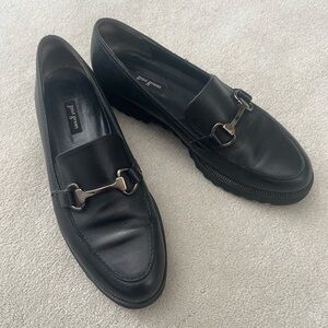 Paul Green women’s black loafers EUC size 9
